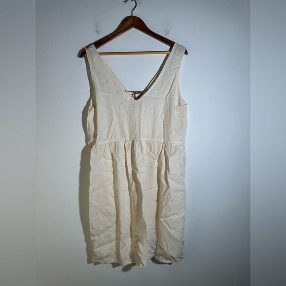 Celebrity Pink Boho Lace Up Dresss - Picture 4 of 8